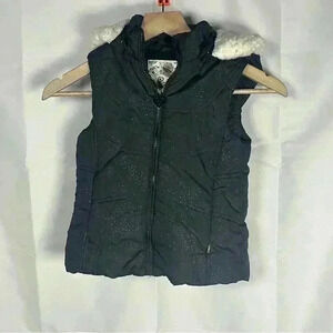 Children’s place puffer vest small 5/6